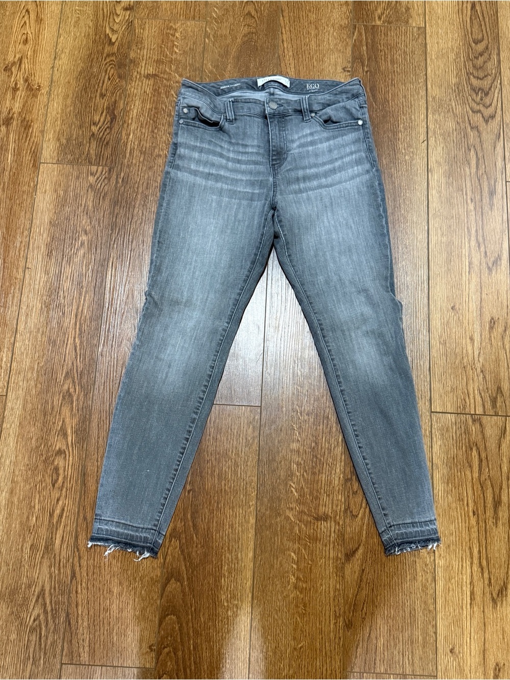 Liverpool Jeans Company Women's Gray Ankle Skinny Jeans